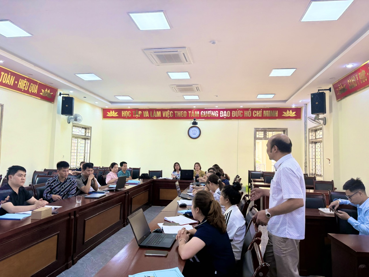 b5bd449b-2bb9-4977-a7e8-6856cdc59dd2